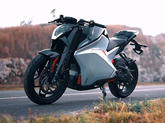 TVS Electric Scooter : ఫుల్ ఛార్జింగ్ కు 307 కిలోమీటర్లు.. TVS నుంచి సూపర్ బ్యాటరీ బైక్...