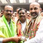 Bandi Sanjay : ముఖ్యమంత్రిని గ్రామ ఇంచార్జ్‌ స్థాయికి తీసుకొచ్చిన ఘనత బీజేపీది..