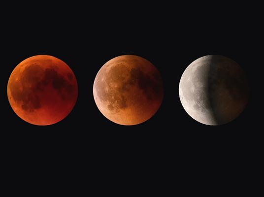 Red Moon : ఈ ఏడాది చివరి చంద్రగ్రహణం… ఎరుపెక్కనున్న చంద్రుడు