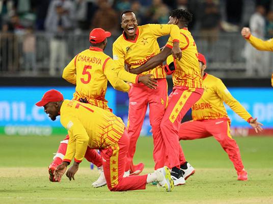 Pakistan : పాకిస్థాన్ కు చావుదెబ్బ