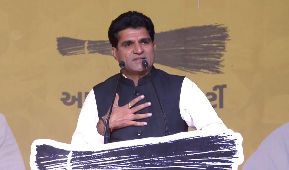 Gujarat AAP : సీఎం అభ్యర్థిగా టీవీ యాంకర్.. గుజరాత్ లో ఆప్ కీలక నిర్ణయం..