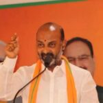 Bandi Sanjay : బండి జగమొండి!.. భైంసా వెళ్లాలంటే వీసా కావాలా?