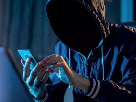 New policy to control cyber crimes: సైబర్ నేరాలకు చెక్.. ఎవరు కాల్ చేసినా తెలిసేలా..
