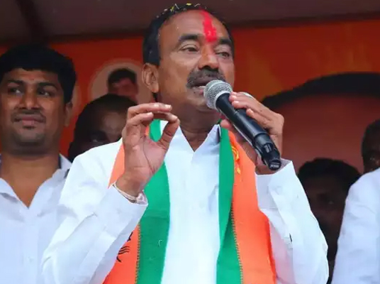 Supreme Court On EWS Reservation : 10 శాతం ఈడబ్ల్యూఎస్ రిజర్వేషన్లు.. రాజ్యాంగ మూలస్వరూపాన్ని ఉల్లంఘించినట్లు కాదు : సుప్రీం కోర్ట్