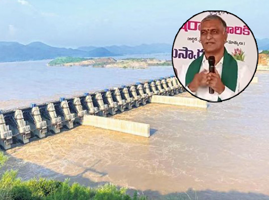 HarishRao: పోలవరంపై హరీశ్‌రావు హాట్ కామెంట్ ..అప్పటికీ పూర్తి కాదని స్టేట్ మెంట్