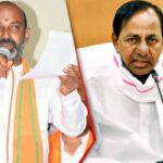 BANDI SANJAY: స్క్రిప్ట్ ప్రకారమే ఎమ్మెల్యేల కొనుగోలు వ్యవహారం..కేసీఆర్ పై బండి సంజయ్ విమర్శలు