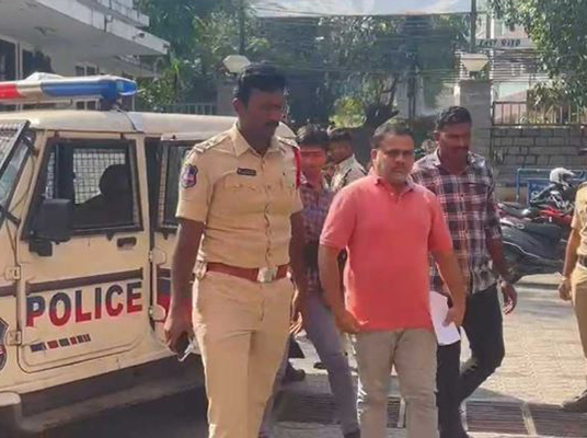 November 29, 2022 Farm House Case : ఎమ్మెల్యేలకు ఎర కేసులో సిట్ దూకుడు… నందకుమార్ పై ప్రశ్నల వర్షం...