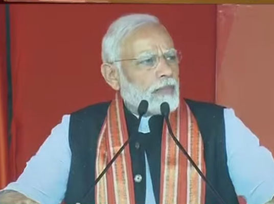 Modi : ఫ్యామిలీ ఫస్ట్ కాదు పీపుల్ ఫస్ట్..దోపిడిదారులను విడిచిపెట్టే ప్రసక్తే లేదు:మోదీ