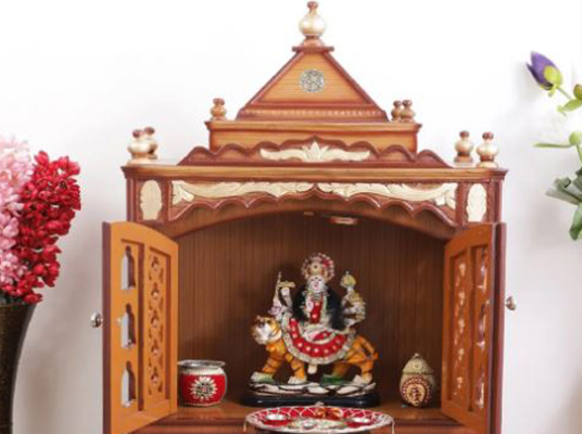 Red Color : సృష్టిలో మొదటి రంగు ఎరుపు రంగేనా.?