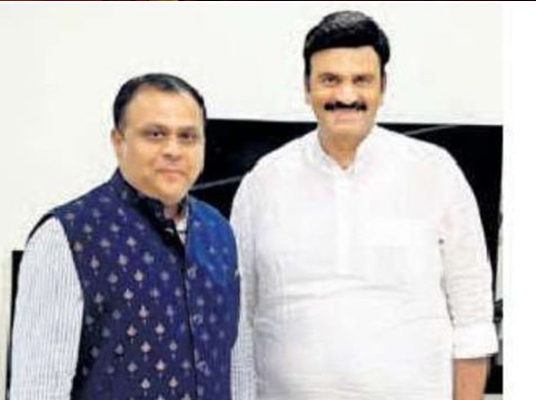 Malla Reddy IT Raids Updates : వ్యాపారుల ఇళ్లల్లో ఐటీ దాడులు సహజమే : మల్లారెడ్డి అల్లుడు మర్రి రాజశేఖర్ రెడ్డి