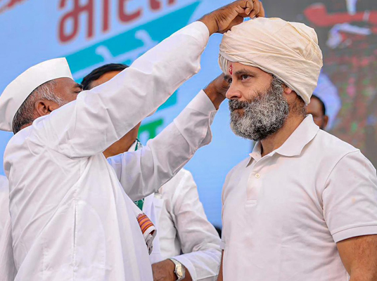 God Photos : పడుకునే గదిలో దేవుడి పటాలు పెట్టుకోకూడదా.?