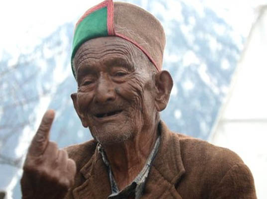 First Voter Syam Saran Died : భారత్ తొలి ఓటర్ శ్యామ్ శరణ్ నేగి మృతి