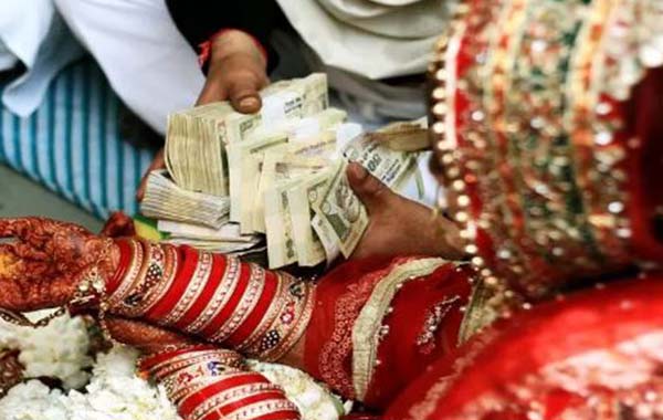 Womens Money: ఆడపడుచుల సొమ్ము ఏరూపంలోను పుట్టింటి వాళ్లు స్వీకరించకూడదా…