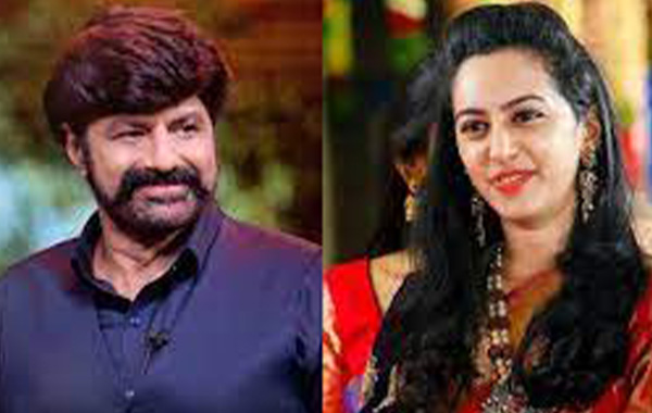 Red Flowers on Wednesday: బుధవారం ఎర్రని పూలతో పూజ చేస్తే..