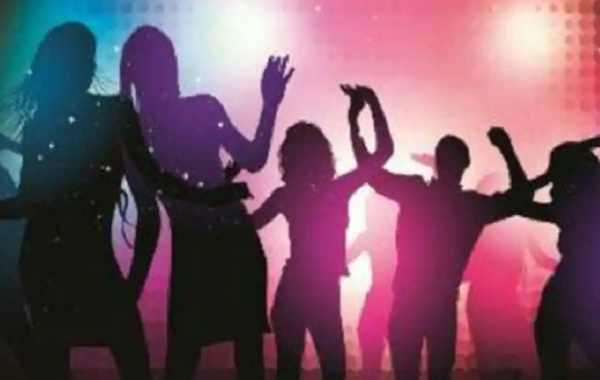 Rave Party: మాదాపూర్‌లో రేవ్ పార్టీ.. 15 మంది అరెస్టు