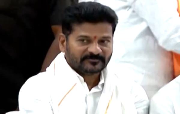 Komatireddy Rajagopal Reddy : మంత్రి కేటీఆర్ పై కోమటిరెడ్డి రాజగోపాల్ రెడ్డి ఫైర్..