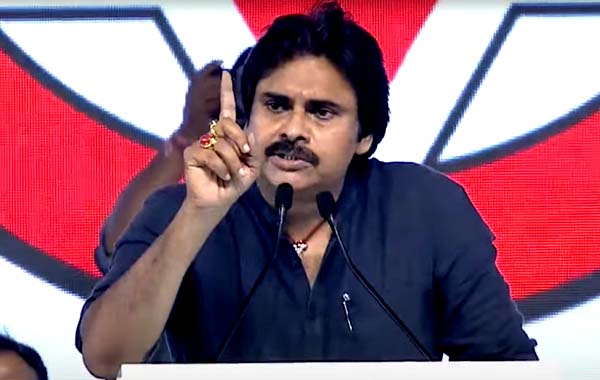 Modi : మోదీ రోడ్ షోలో భద్రతా వైఫల్యం.. పూలదండతో దూసుకెళ్లిన యువకుడు..