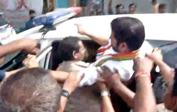 TDP : టీడీపీ సభలో తొక్కిసలాటపై కేసు నమోదు.. దుర్ఘటన ఎలా జరిగిందంటే..?