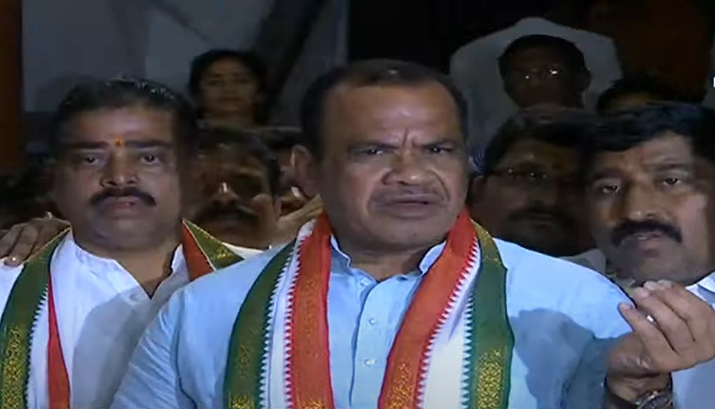 KomatiReddy: సగం టికెట్లు ముందే ఇవ్వాలి.. ముందస్తు ఎన్నికలు పక్కా.. కోమటిరెడ్డి వాయిస్..