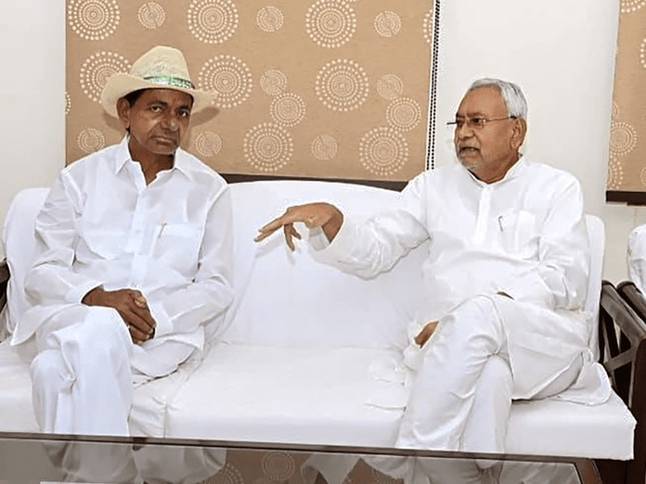 Nitish Kumar: హాట్ టాపిక్‌గా మారిన నితీశ్ కుమార్ ఫోన్ కాల్ వ్యాఖ్యలు.. కేసీఆర్‌కు షాక్