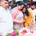Sayanna : ఎమ్మెల్యే సాయన్న పార్థివదేహానికి ప్రముఖులు నివాళులు..