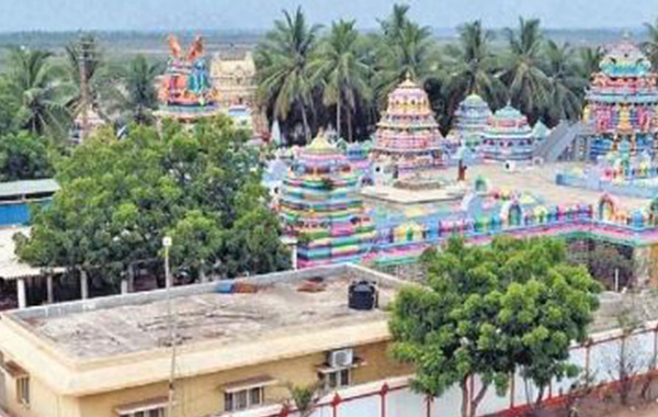 Congress: రేవంత్ రెడ్డి, కోమటిరెడ్డిల మధ్య చిచ్చుపెడుతున్నది వారేనా?