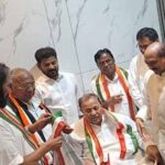 DS : మళ్లీ కాంగ్రెస్ గూటికి డీఎస్.. కొడుకుతో కలిసి చేరిక..
