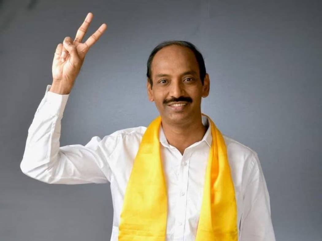 TSPSC: పేపర్ లీకేజీ వెనుక బీజేపీ ఉందా? కేసీఆర్‌పై కేసు పెట్టాలా? కేటీఆర్‌పై వేటు వేయాలా?