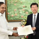 Foxconn: తెలంగాణలోనే ఫాక్స్‌కాన్‌.. కంపెనీ ఛైర్మన్‌ క్లారిటీ.. కేసీఆర్‌కు తైవాన్‌ ఆహ్వానం..