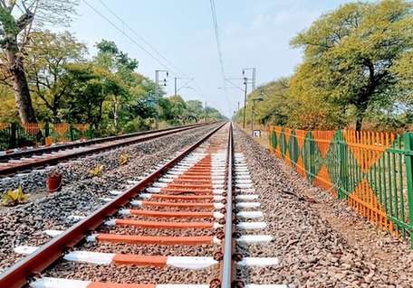 Indigo: ఇండిగో విమానంలో ఎమర్జెన్సీ.. పాకిస్థాన్‌లో ల్యాండింగ్.. ప్రయాణికుడి మృతి