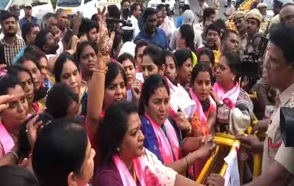 Pawan Kalyan : యుద్ధానికి నేను సిద్ధం.. జనసైనికులారా సిద్ధమా..!: పవన్
