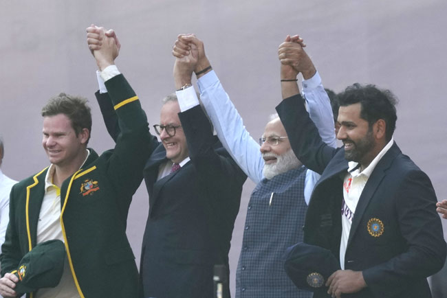 IND vs AUS: వారెవా క్యా సీన్‌హై.. టెస్ట్ మ్యాచ్‌కు ఇద్దరు ప్రధానులు..