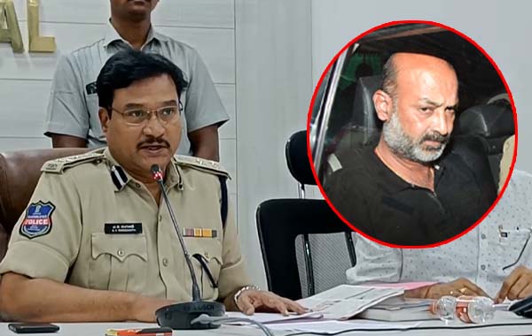 Bandi Sanjay: బండి అరెస్టుతో ఢిల్లీకి ఇచ్చిన మెసేజ్ ఏంటి? కవిత కోసమేనా..?