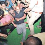 Bandi Sanjay : కరీంనగర్‌లో అర్ధరాత్రి హైడ్రామా.. బండి సంజయ్ అరెస్ట్..