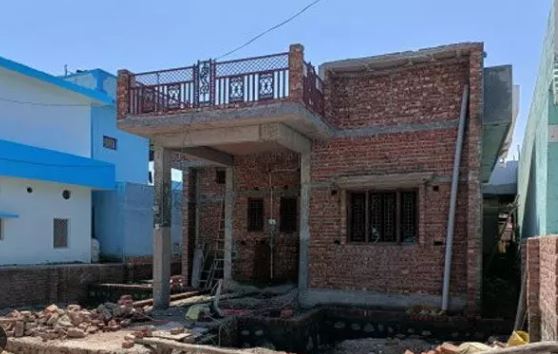 మనిషి కేవలం వోయిజాయాల వల్లనే పైకి రాలేదు