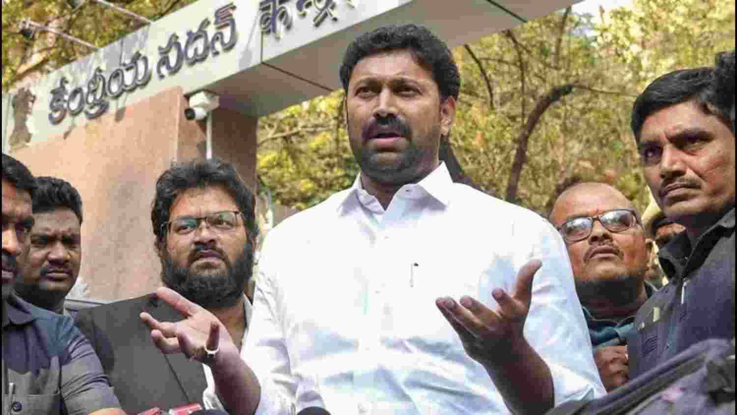 AvinashReddy: వివేకా హత్య కేసు.. ఏ నిమిషానికి ఏమి జరుగునో!?