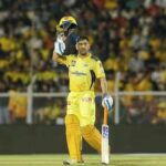 Ms Dhoni: వరుసగా రెండు సిక్సర్లు.. ధోని ఖాతాలోకి అరుదైన రికార్డు