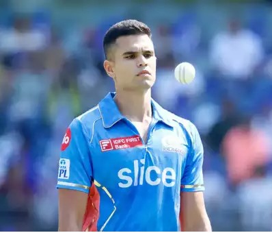 Arjun Tendulkar : అర్జున్ టెండూల్కర్‌పై పాక్ ప్లేయర్ కామెంట్స్.. అదేం బౌలింగ్ అంటూ వ్యాఖ్యలు