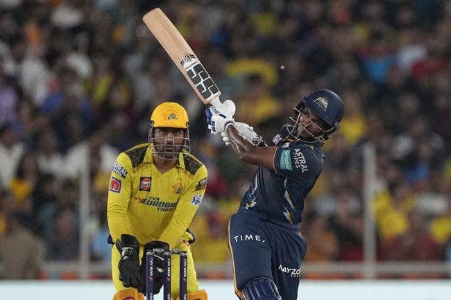 CSK vs GT: గుజరాత్ తగ్గేదేలే.. చెలరేగిన సుదర్శన్.. చెన్నైకి 215 పరుగుల బిగ్ టార్గెట్..