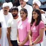 Wrestlers Protest : రెజ్లర్లకు రైతు సంఘాల మద్దతు.. ఢిల్లీలో భద్రత కట్టుదిట్టం..