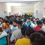 Blood Donation : ఆపద వేళ కదిలిన యువతరం.. రక్తదానం చేసేందుకు ఆస్పత్రుల వద్ద బారులు..