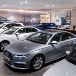 Car Showrooms  : చట్టవిరుద్ధంగా ఉన్న 158 కార్ షోరూమ్స్‌కు నోటీసులు..