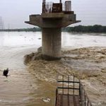 Yamuna : యమునా నది ఉగ్రరూపం.. మళ్లీ ఢిల్లీకి వరద ముప్పు..