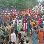 Gangavaram port news: కార్మికుల ఆందోళన.. గంగవరం పోర్టు వద్ద ఉద్రిక్తత..