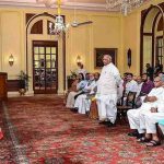 INDIA Alliance meet Murmu: మణిపూర్‌పై జోక్యం చేసుకోండి.. రాష్ట్రపతికి ఇండియా విజ్ఞప్తి..