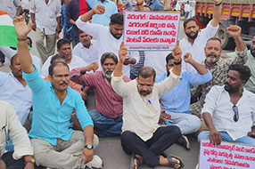 Gold Price : గోల్డ్ రేట్ స్థిరం..  ఎంతంటే..?