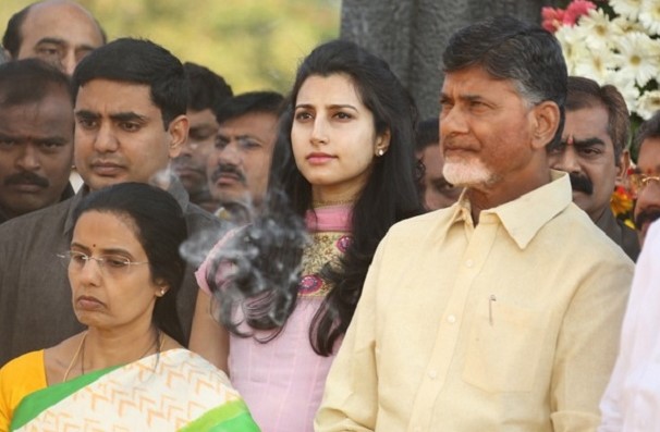 Congress news Telangana : సేవ్ ఎల్బీనగర్ కాంగ్రెస్.. గోబ్యాక్ టు నిజామాబాద్..  పోస్టర్ల కలకలం..