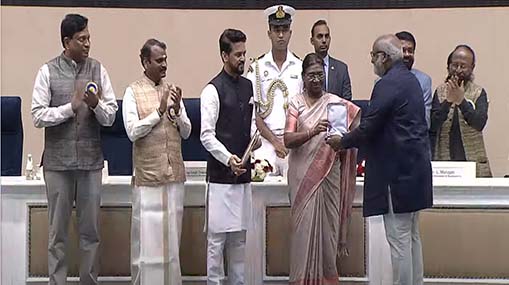 Asian Games 2023: ఆసియా క్రీడల్లో విజేతలైన సైనికులకు.. రక్షణ మంత్రి భారీ నజరానా..