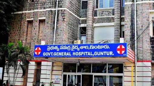 Delhi Liquor Scam : లిక్కర్ స్కాం కేసులో ఈడీ దూకుడు.. ఆప్ నేత ఇంట్లో సోదాలు