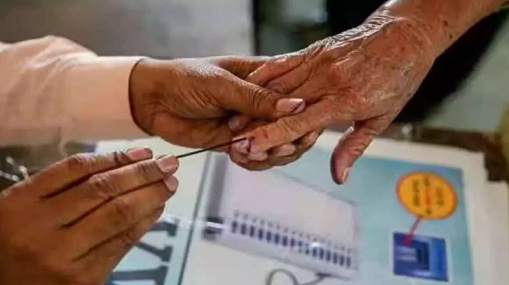 Telangana Elections : పోలింగ్ కేంద్రాల వద్ద గొడవలు.. కామారెడ్డిలో ఉద్రిక్తత